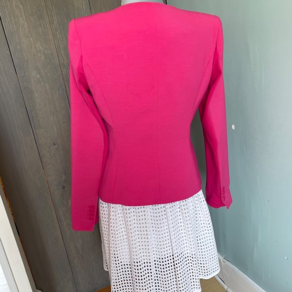 SOLD BCBG MaxAria Pink Blazer - Picture 6 of 8